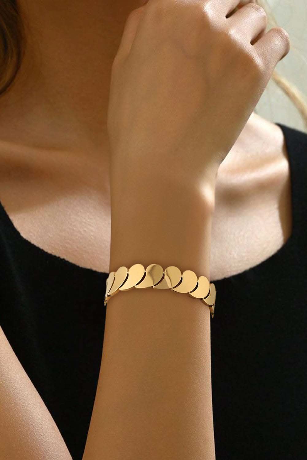 159ed334d9339307 - Rose & Ruffles