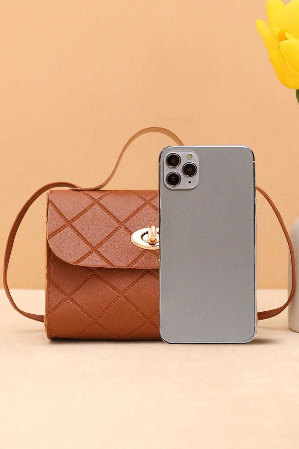 37207a9c30764738 - Rose & Ruffles