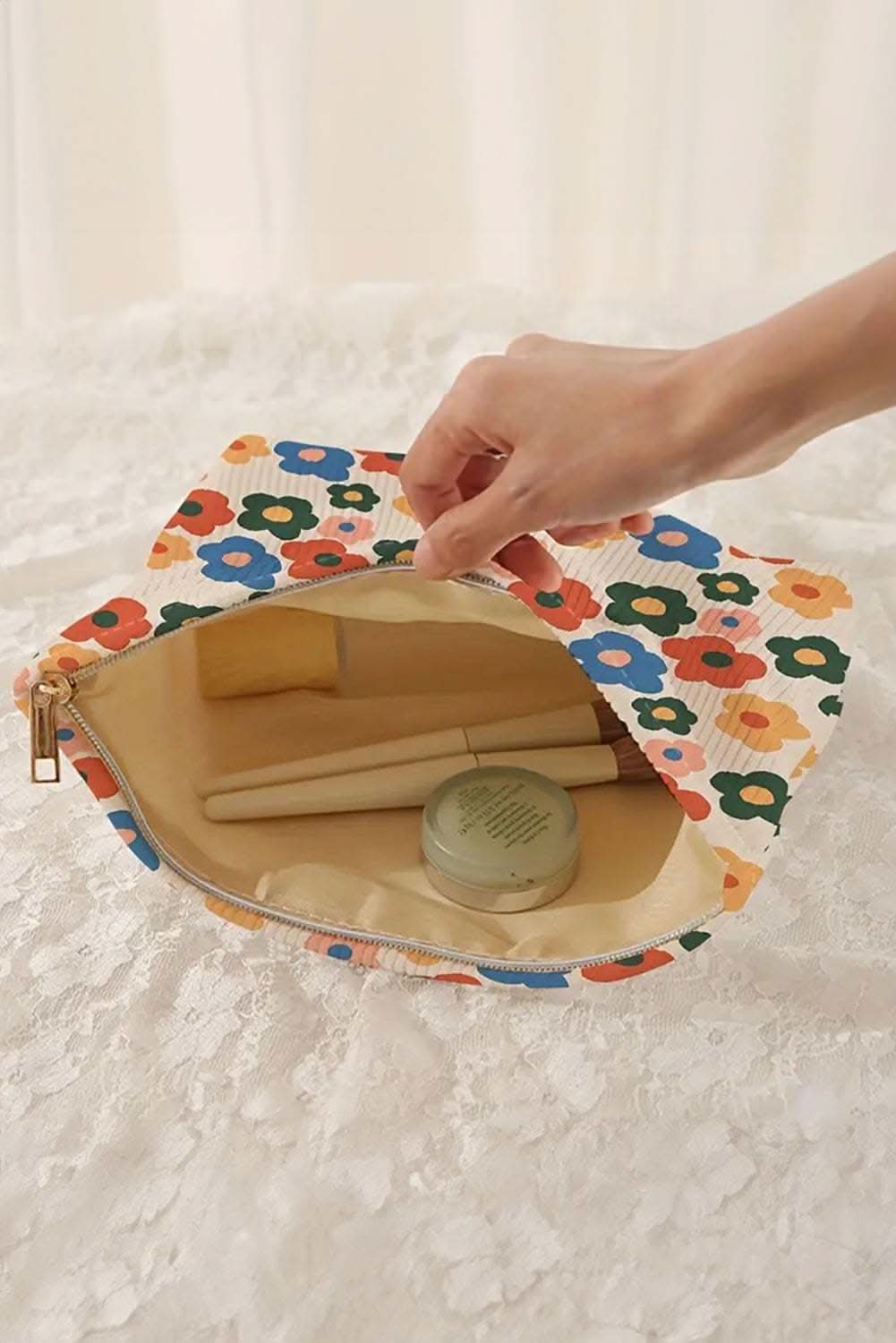 43535ad5c43cba30 - Rose & Ruffles