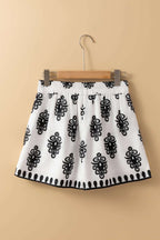 6845d082c6c38350 - Rose & Ruffles