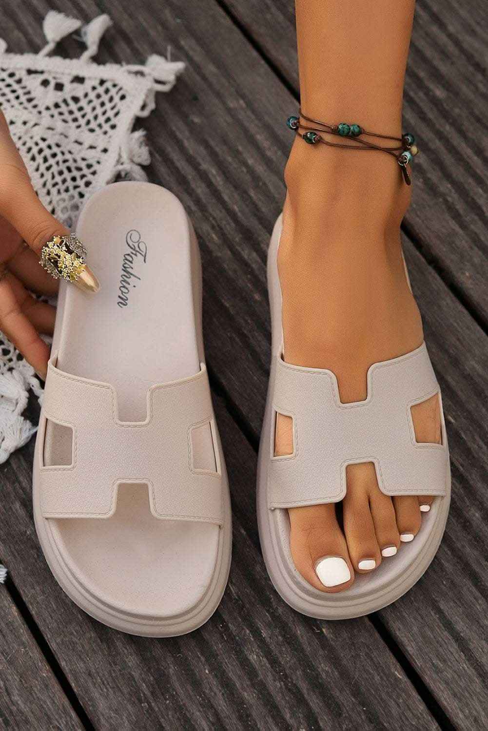 Chestnut Cutout Design Open Toe Platform Slippers (Run Small, Size Up)