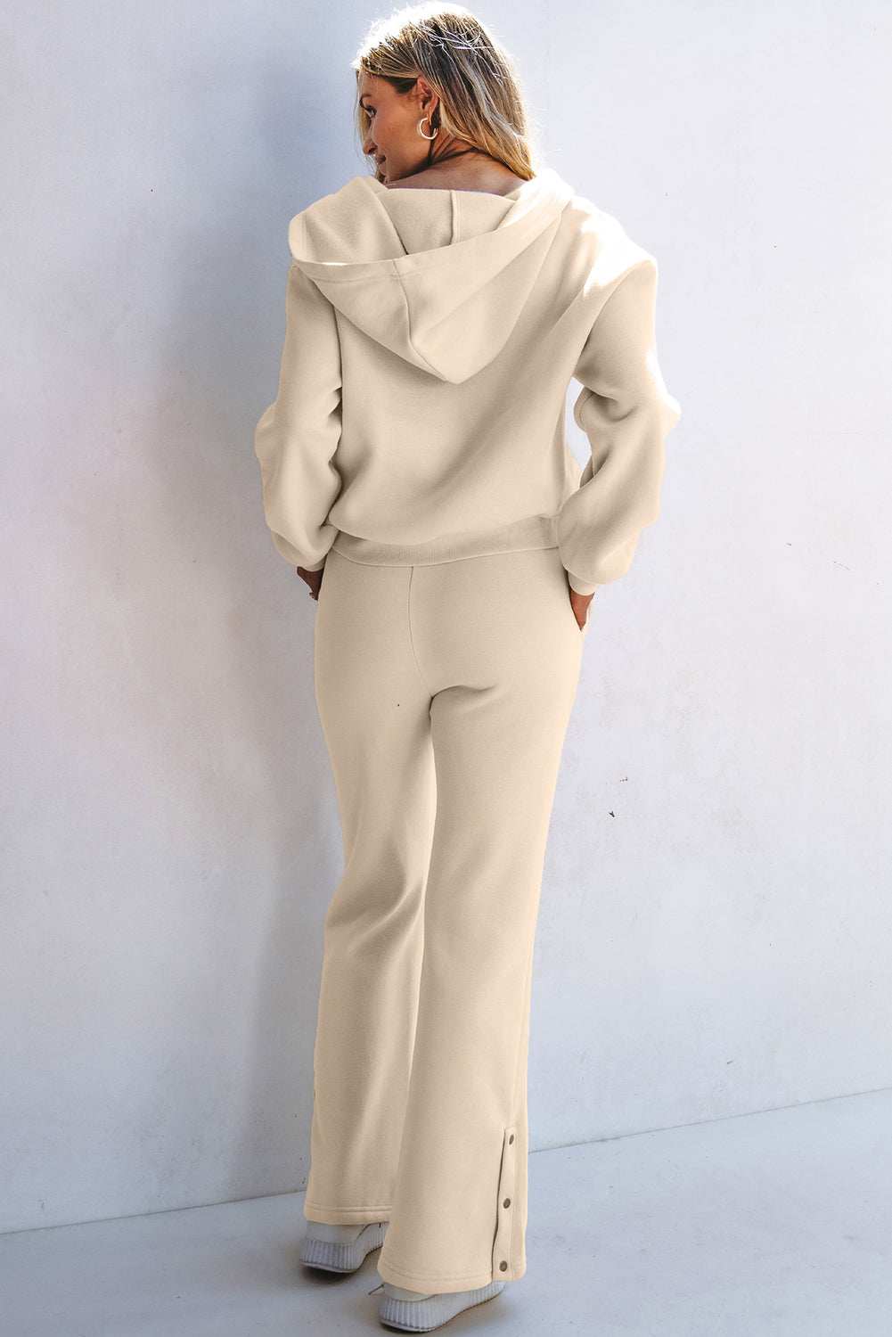 b319882cf01c06df - Rose & Ruffles