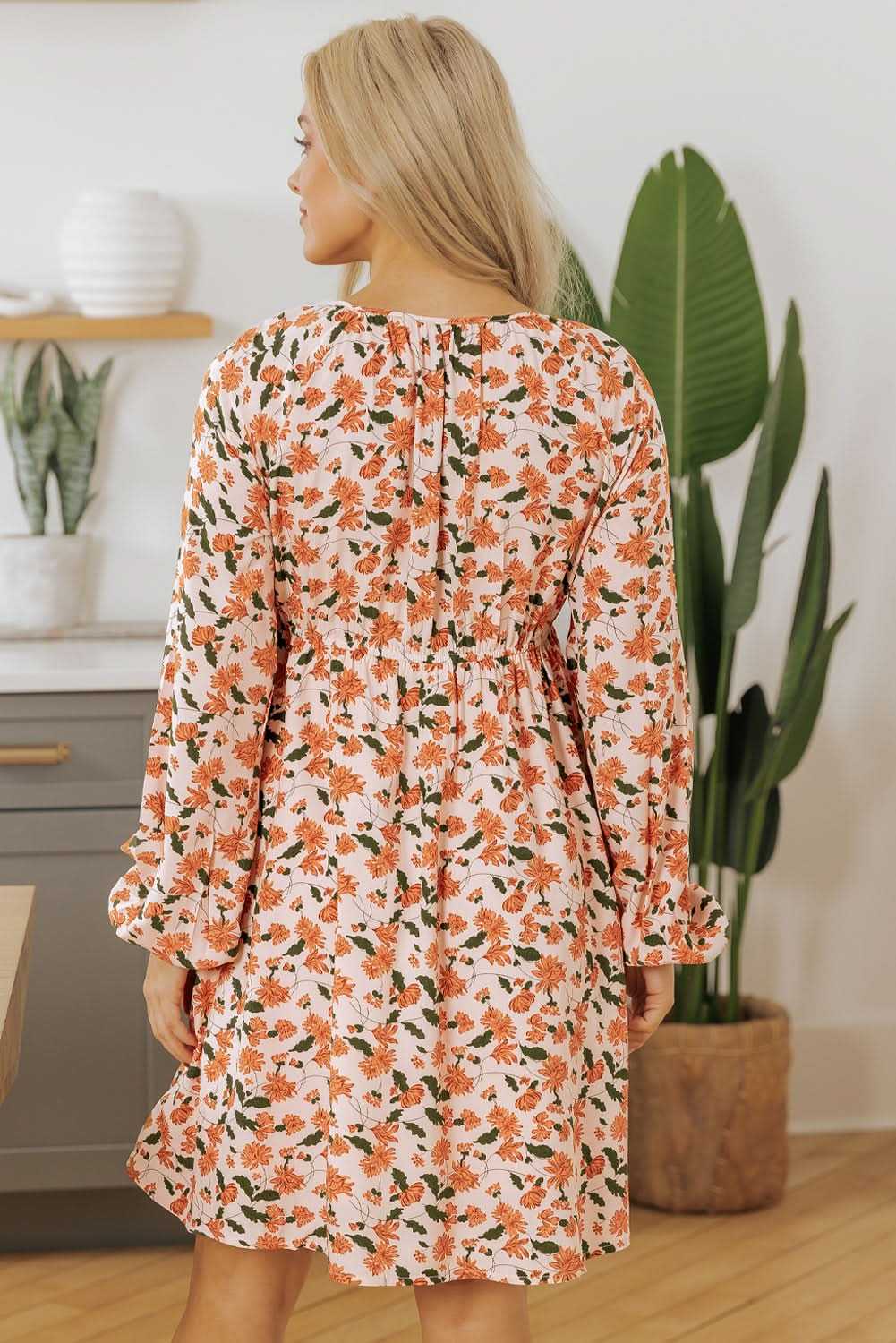 b4fbf7adaecf78dd - Rose & Ruffles